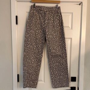 Wild Fable Barrel Leopard Jeans size small